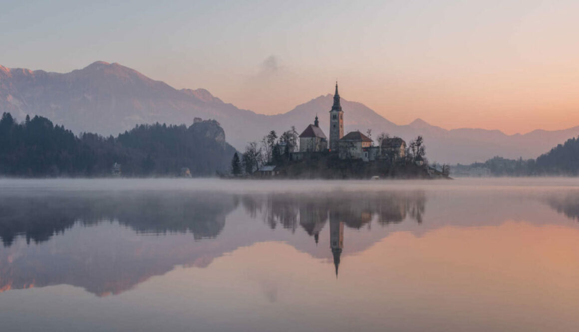 church-in-the-middle-of-lake