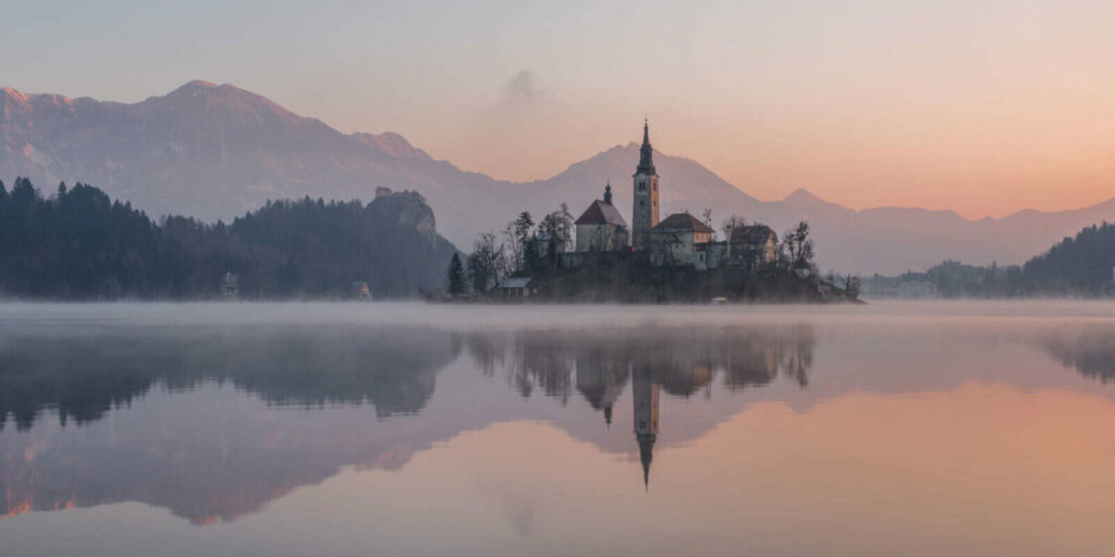 church-in-the-middle-of-lake