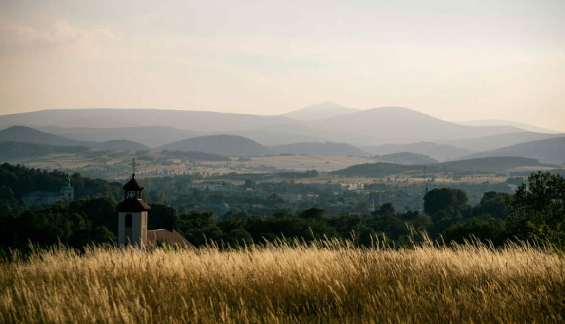 old-church-in-praire